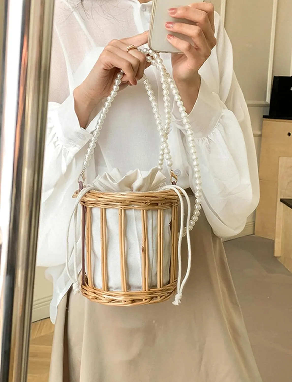 2025 Summer Straw Handbag Pearl Handle Handwoven Hollow Beach Bucket Bag Satchel Crossbody Wristlet Shoulder Bag
