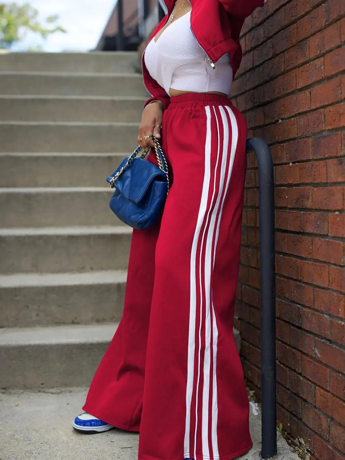 Akmipoem Sweatsuits Women 2 Piece Outfit Striped Tracksuit Long Sleeve Zipper Cropped Jackets Wide Leg Sweatpants Set