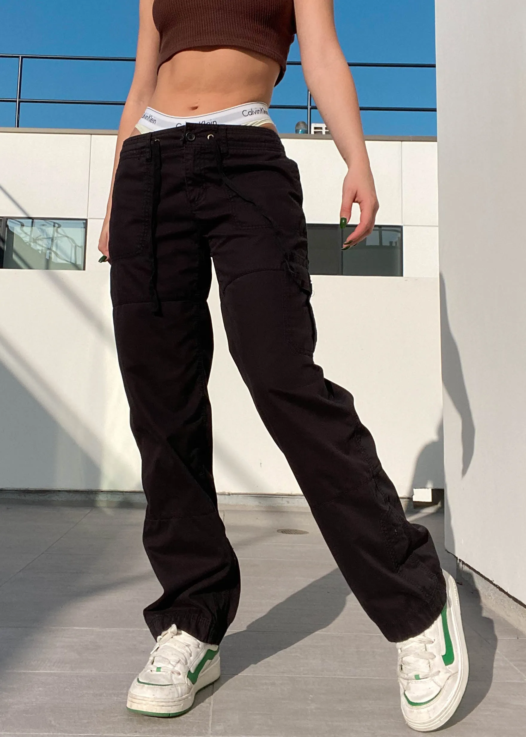 Black Lizwear Low-Rise Cargo Pants (S)