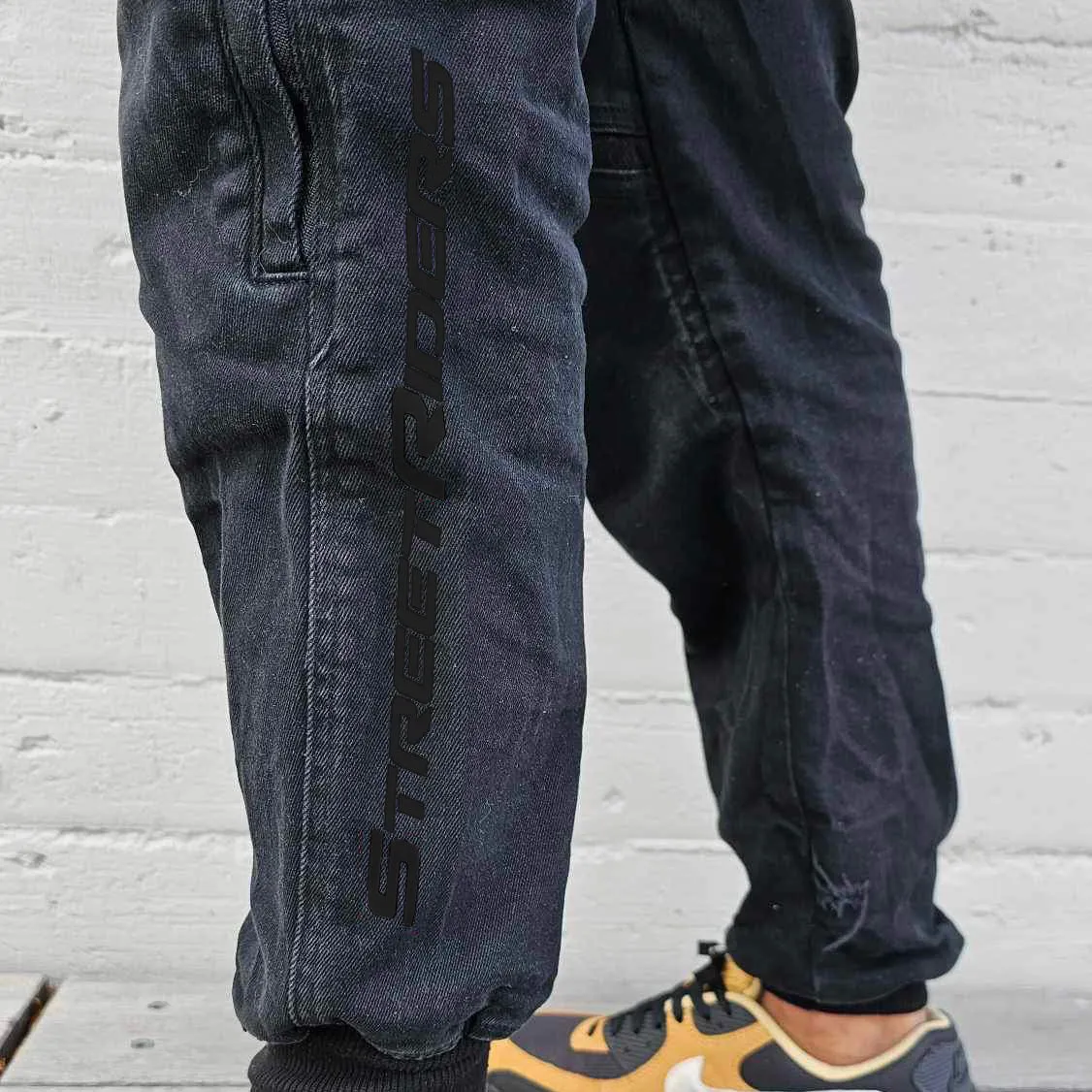 BLVK Cargos