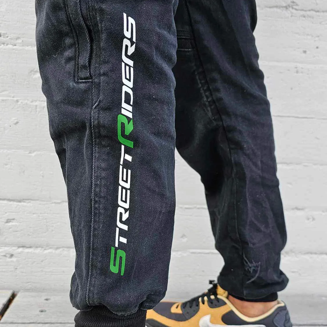 BLVK Cargos