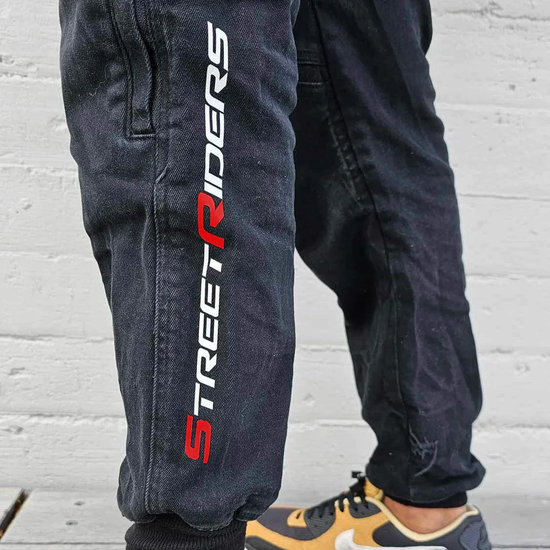 BLVK Cargos