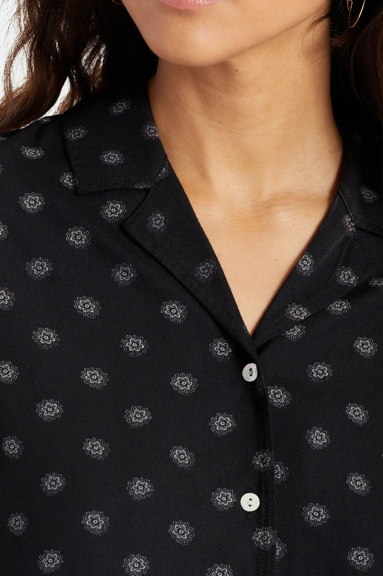 Bunker Daisy Dot S/S Woven - Black