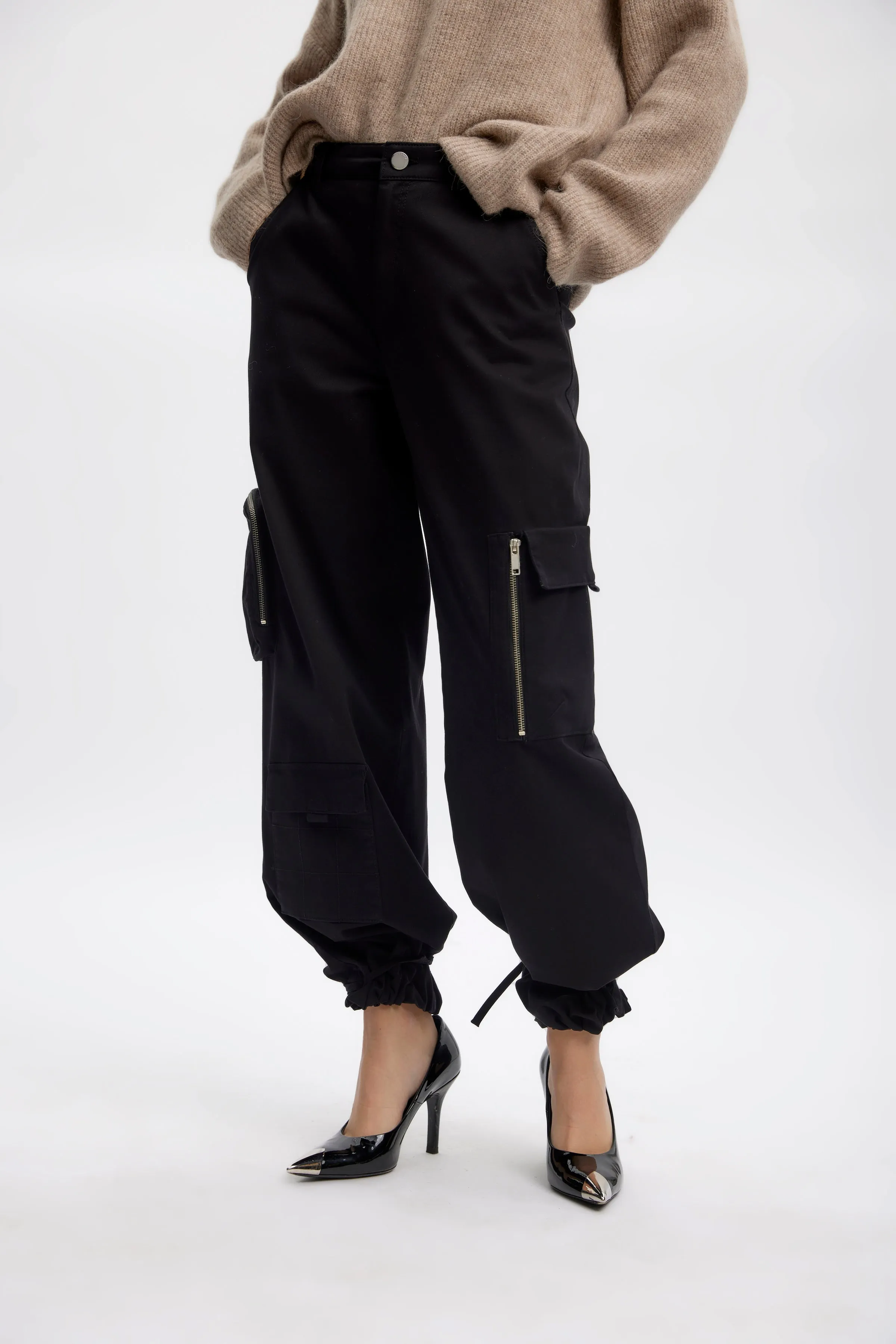 ChineaGZ HW Pants - Black