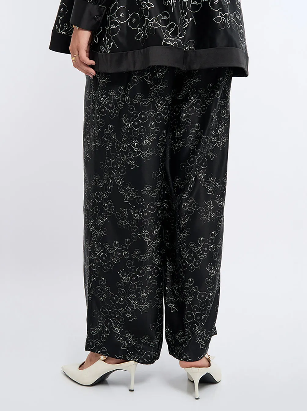 DIYAN STRAIGHT PANTS BLACK