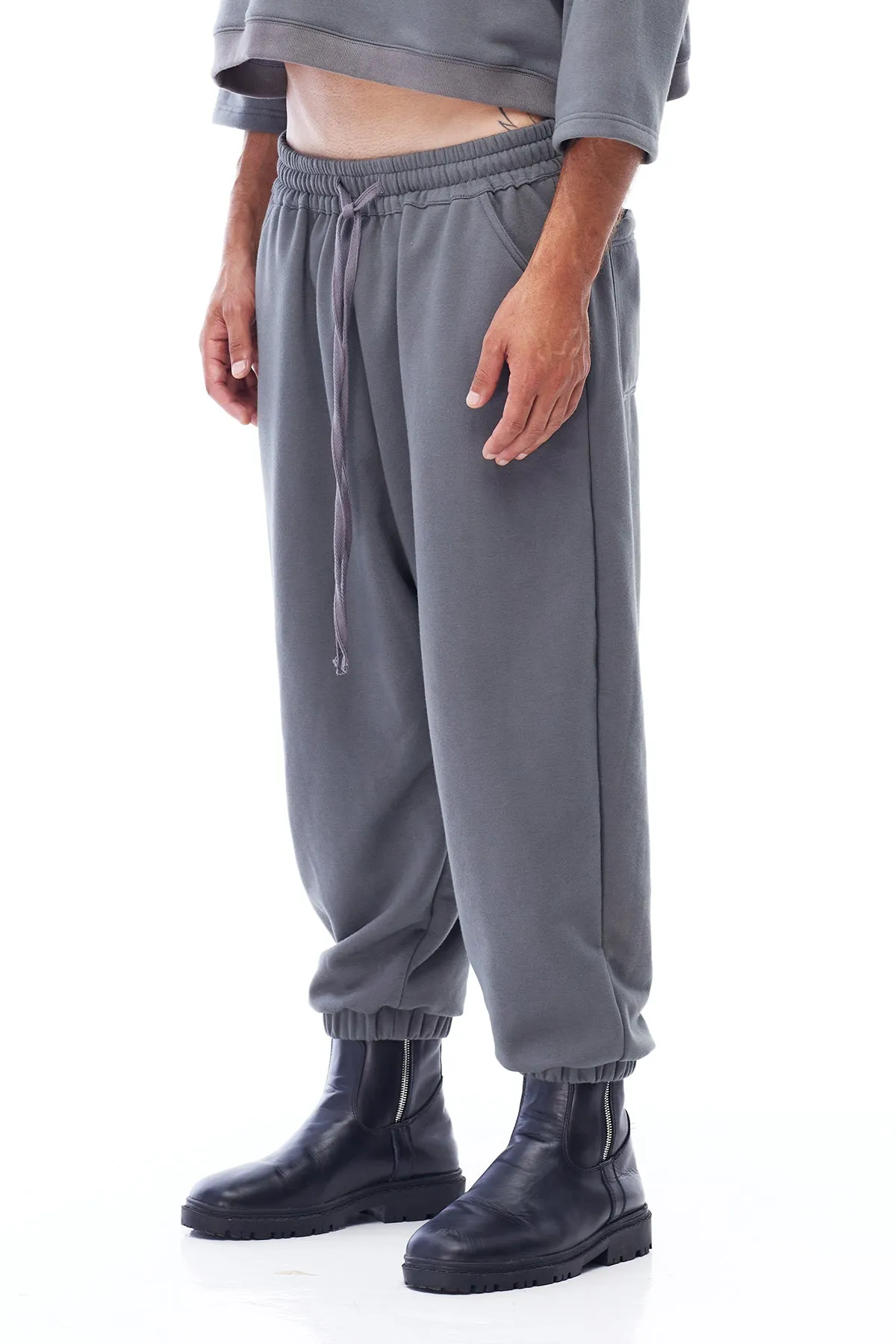 FLEECE BOXER PANTS IN CHARCOAL