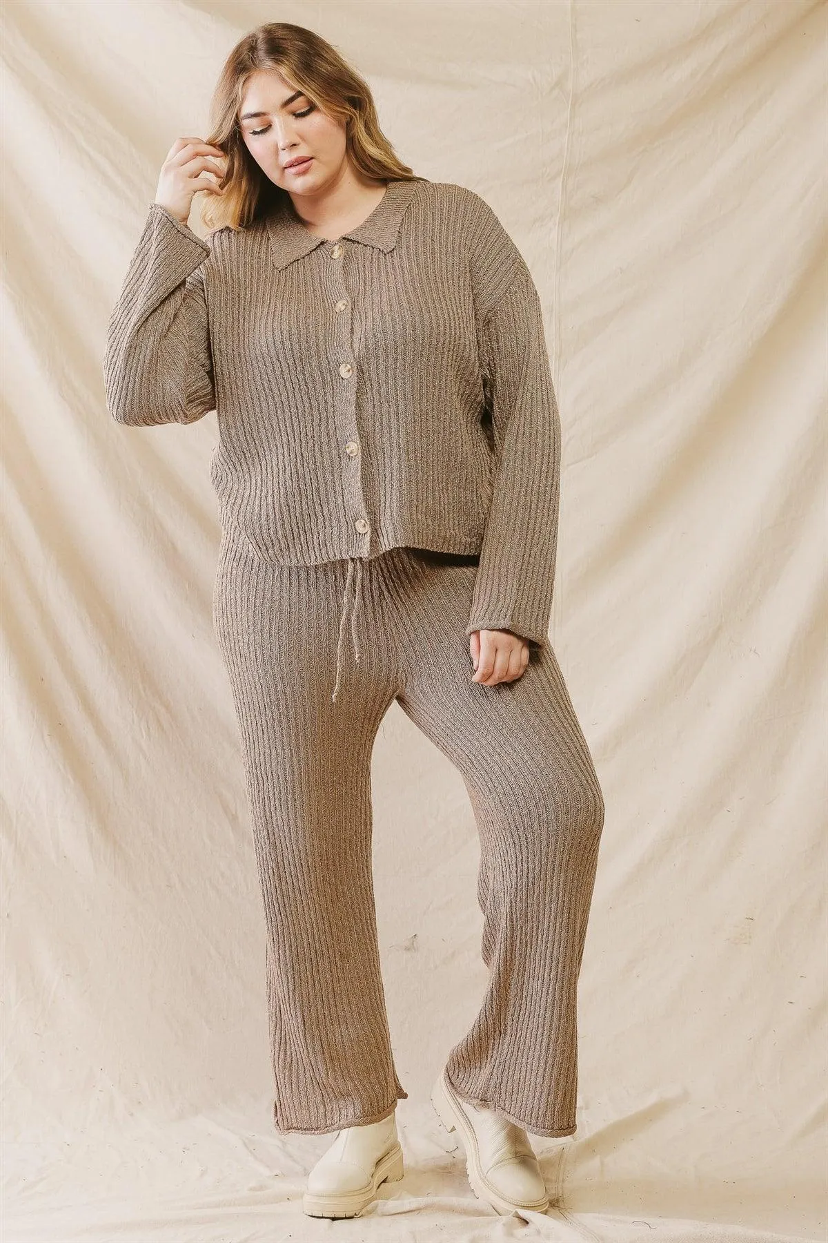 Junior Plus Mocha Knit Button-Up Collared Sweater & Wide Leg Pants Set /1-1-1