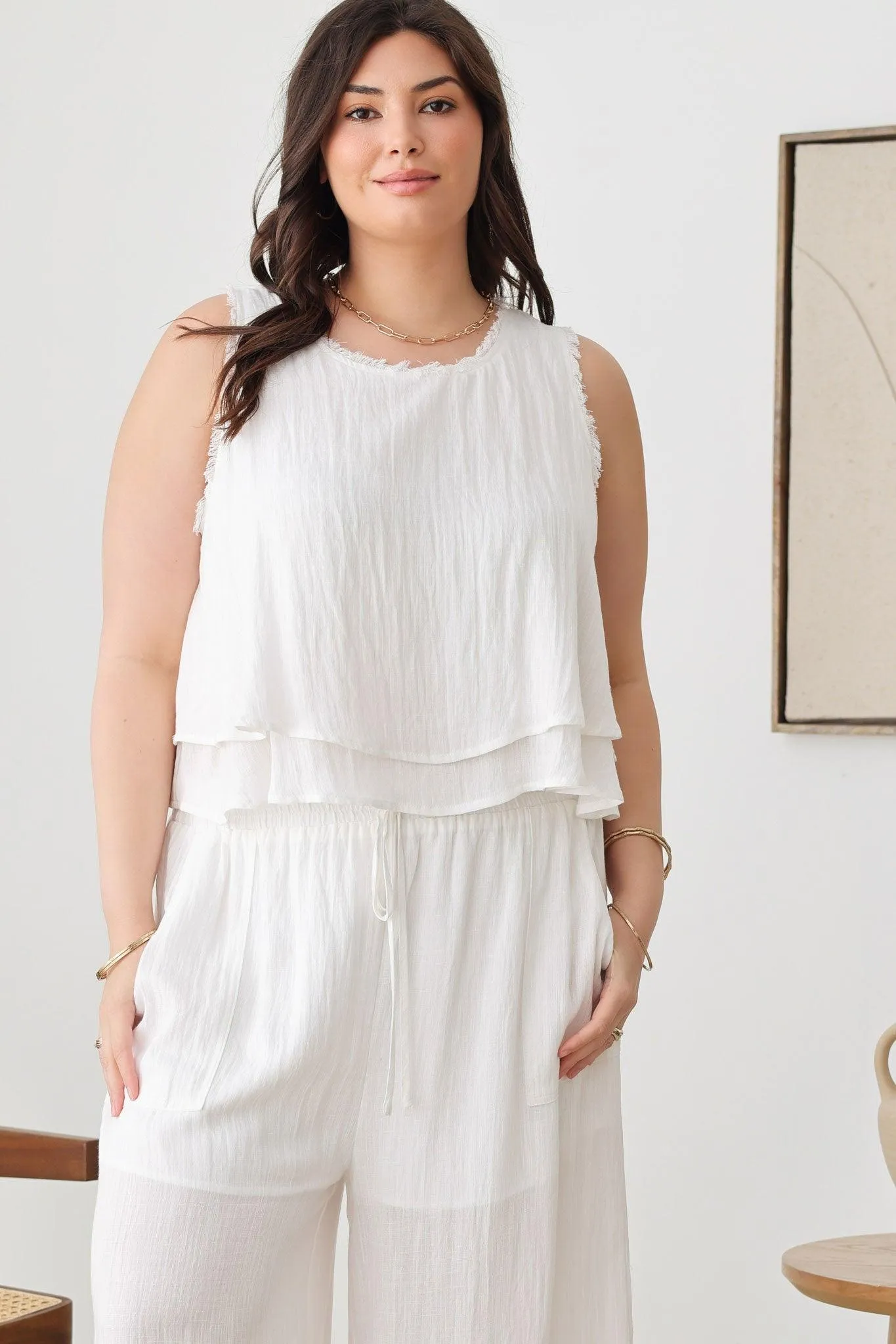 Plus Size Frayed Hem Silhouette Neckline Top & Pants Set