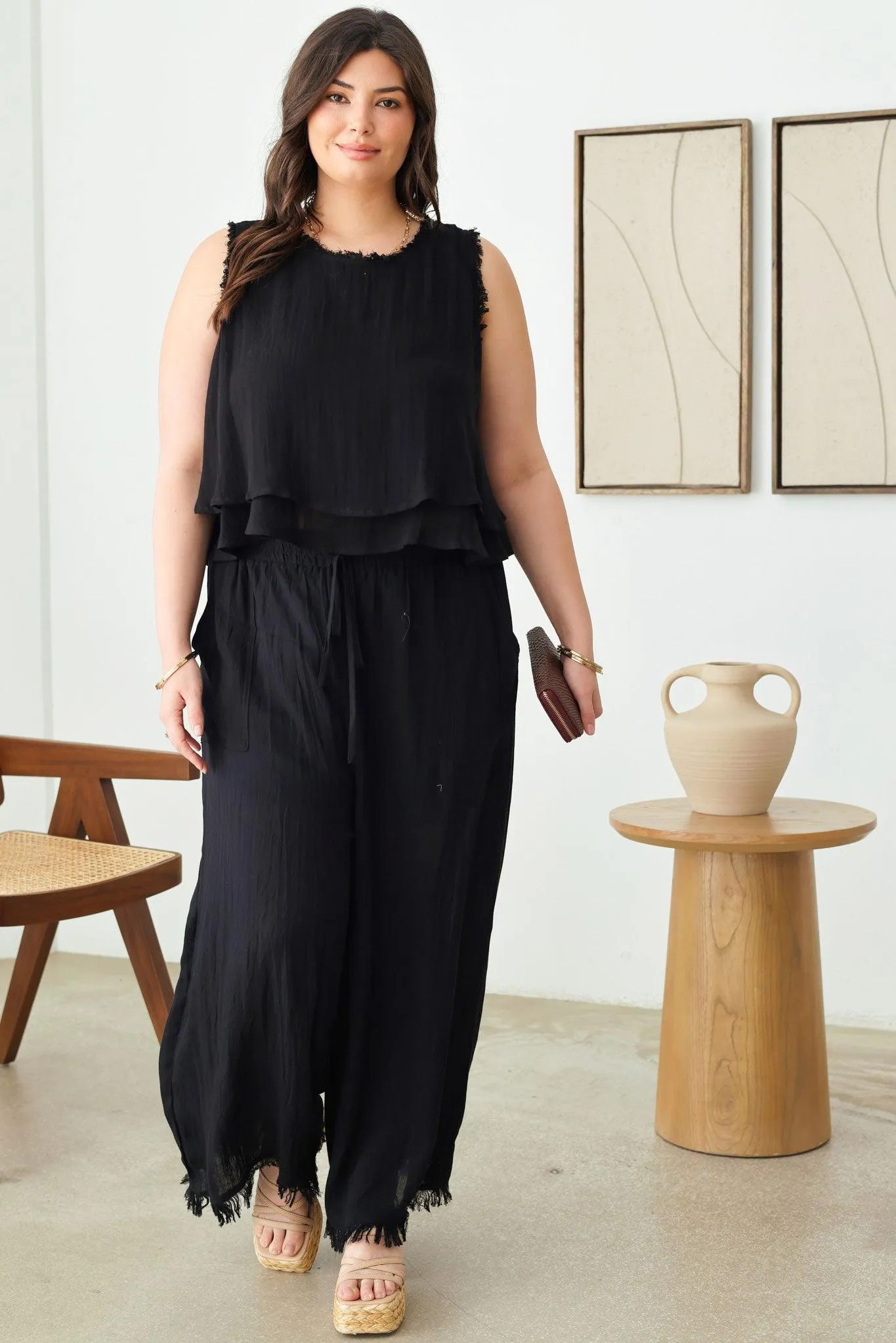Plus Size Frayed Hem Silhouette Neckline Top & Pants Set