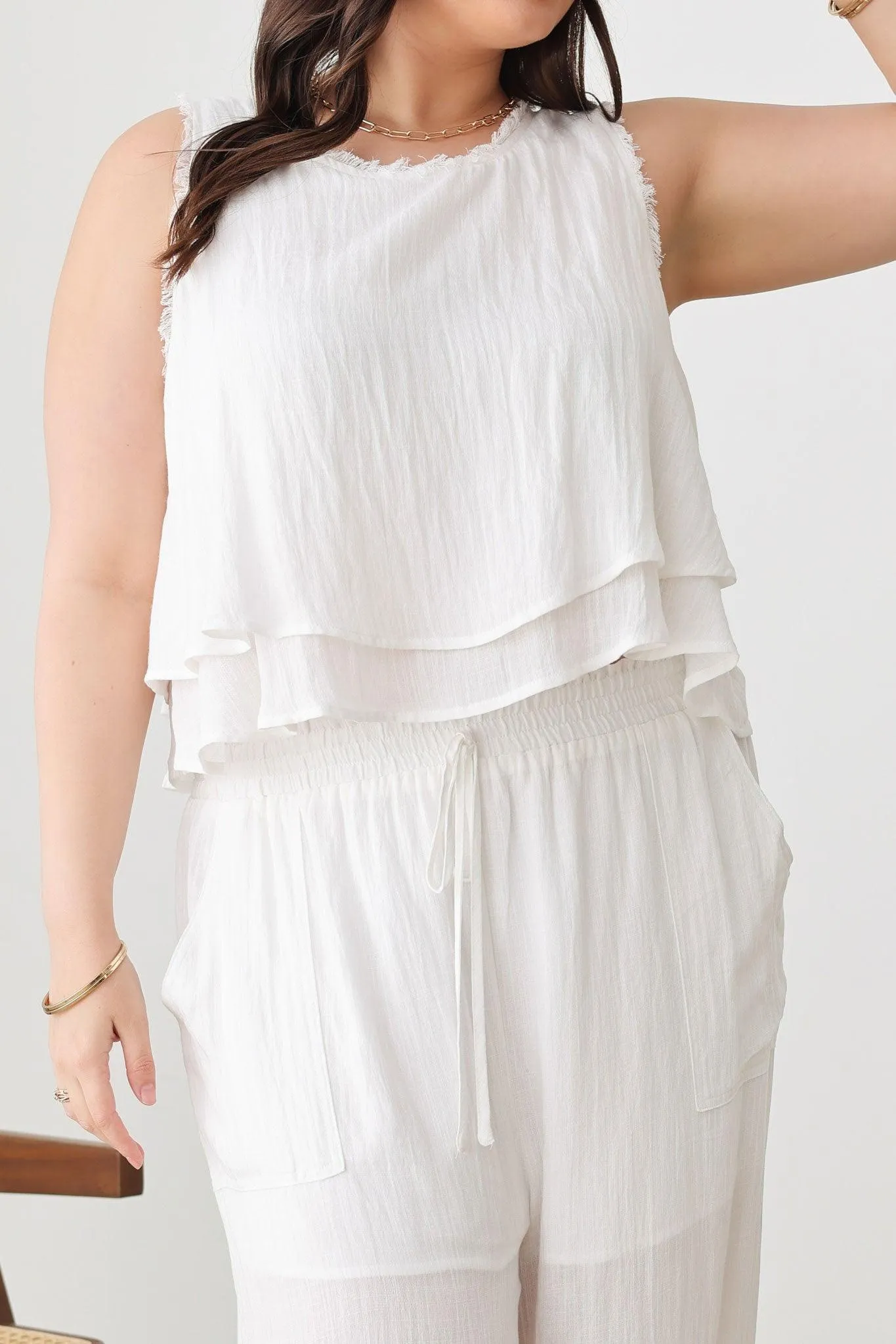 Plus Size Frayed Hem Silhouette Neckline Top & Pants Set
