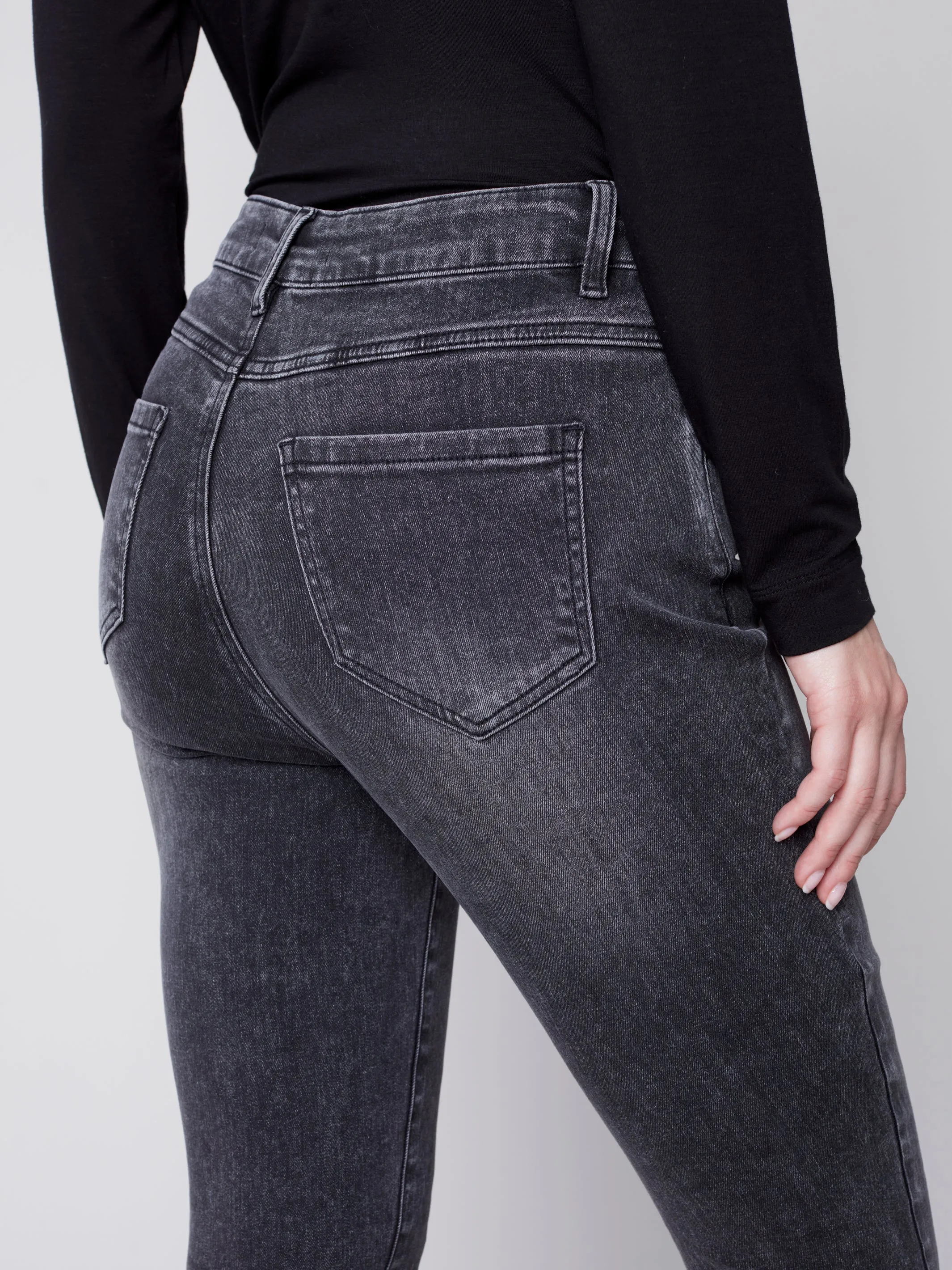 Skinny Leg Jean with Bottom Chain Detail