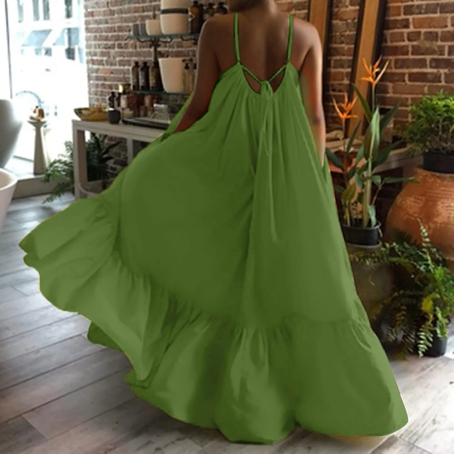 Spaghetti Strap Dresses for Women Plus Size Sleeveless Summer Casual Flowy Dress Ruffle Hem Swing Midi Sundress