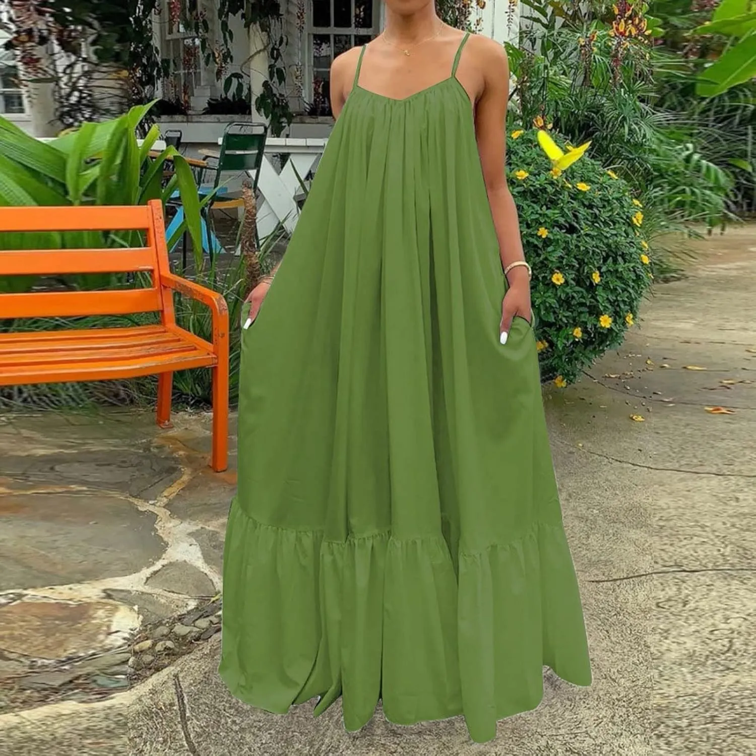 Spaghetti Strap Dresses for Women Plus Size Sleeveless Summer Casual Flowy Dress Ruffle Hem Swing Midi Sundress