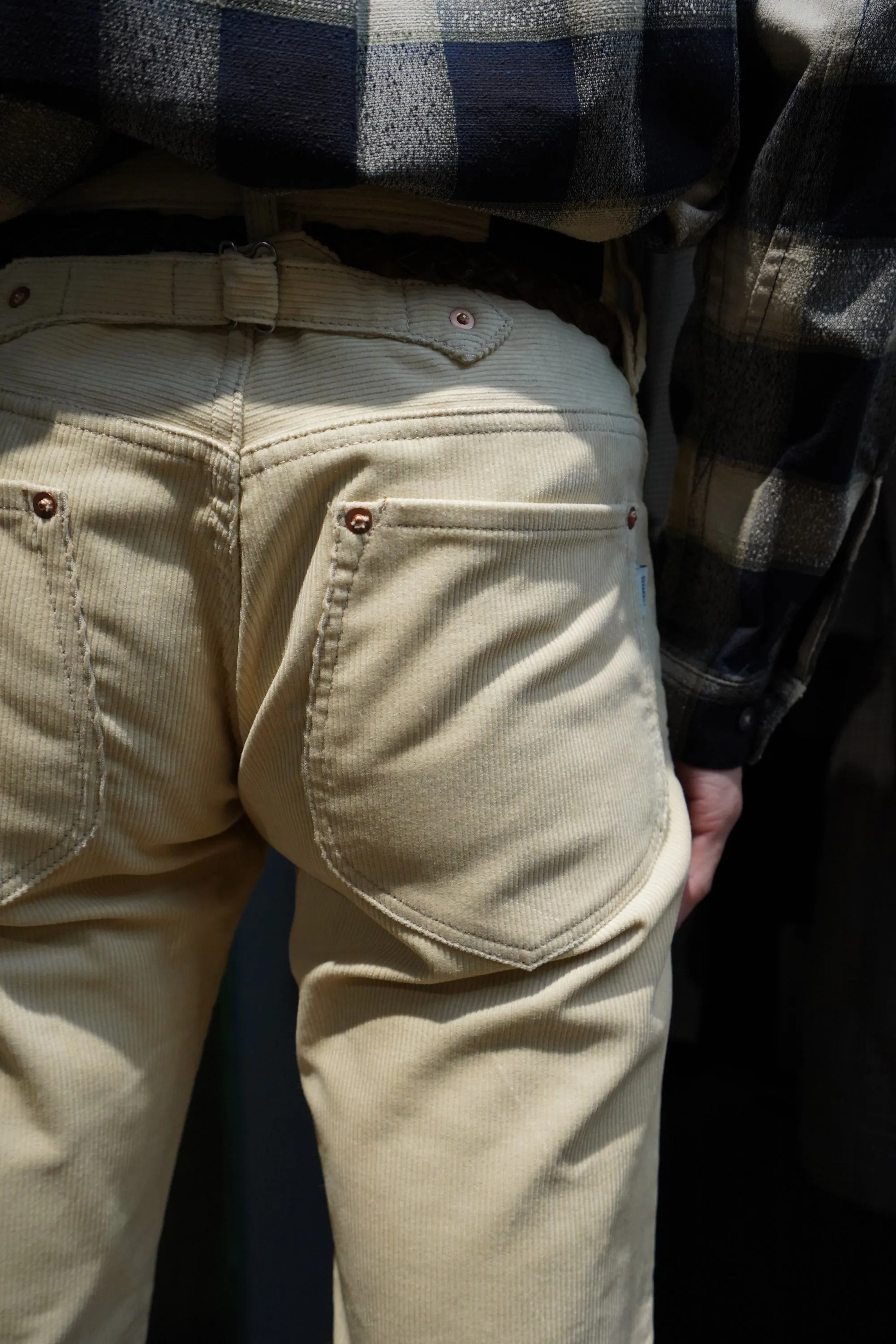 SUGARHILL CORDUROY BELL BOTTOM DENIM PANTS (IVORY WHITE)