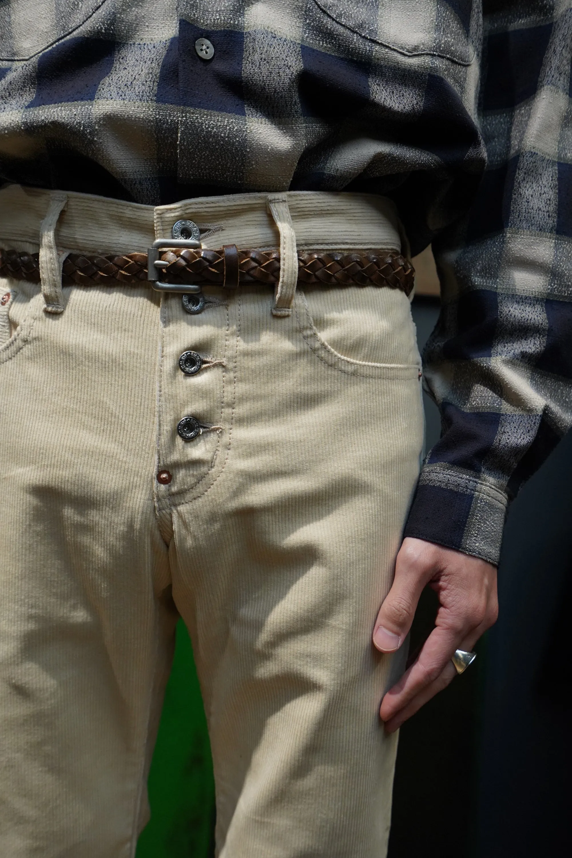 SUGARHILL CORDUROY BELL BOTTOM DENIM PANTS (IVORY WHITE)